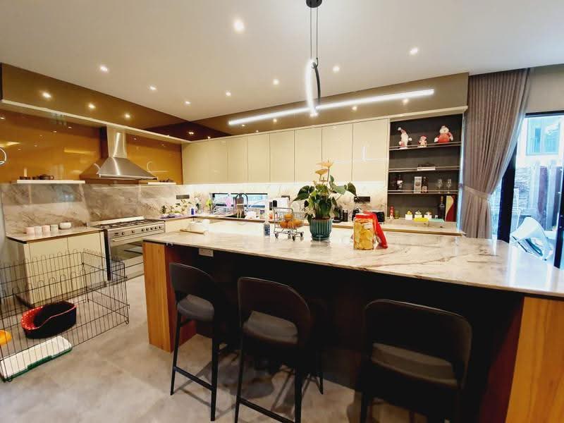 Rumah Berkembar untuk Dijual di Subang Bestari (Shah Alam) - Reeno Too - PropertyGuru.com.my