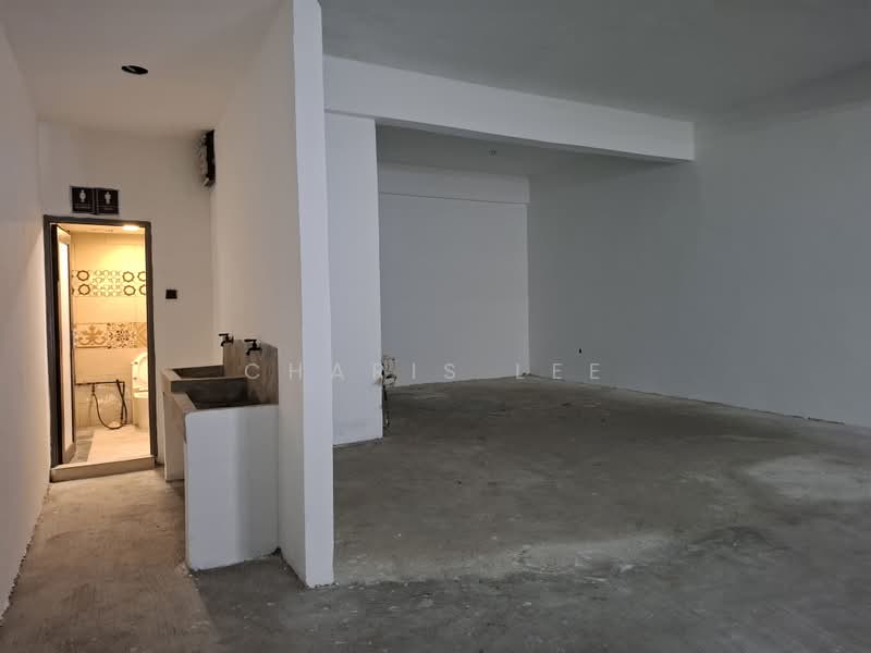Shop for Rent in Bangsar Baru (Bangsar) - Charis Lee - Bathroom - PropertyGuru.com.my