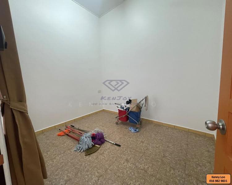 1-storey Terraced House for Sale in Jalan Mat Kilau (Kuantan) - Kenny Loo - PropertyGuru.com.my