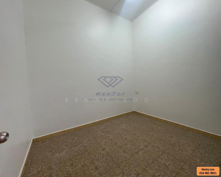 1-storey Terraced House for Sale in Jalan Mat Kilau (Kuantan) - Kenny Loo - PropertyGuru.com.my