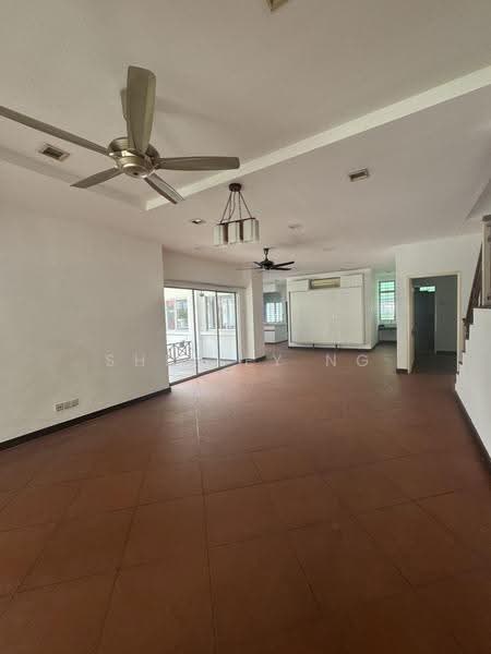 2-storey Terraced House for Sale in Ara Damansara (Ara Damansara) - Shirley Ng - Living Room - PropertyGuru.com.my