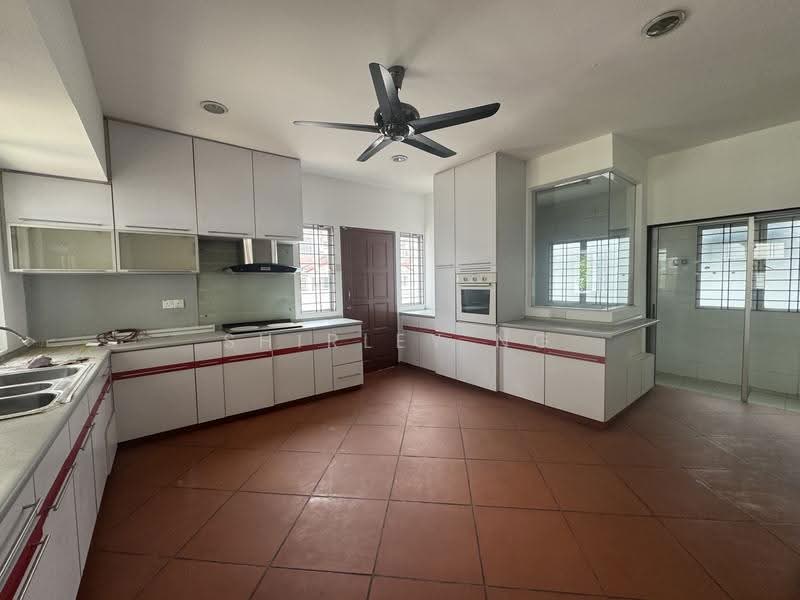 2-storey Terraced House for Sale in Ara Damansara (Ara Damansara) - Shirley Ng - Kitchen - PropertyGuru.com.my