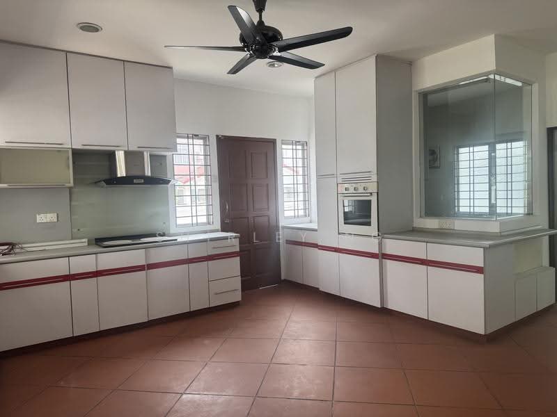 2-storey Terraced House for Sale in Ara Damansara (Ara Damansara) - Shirley Ng - Kitchen - PropertyGuru.com.my