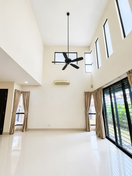 Rumah Berkembar untuk Dijual di KL City Centre (Kuala Lumpur) - Lucas Choo - Living Room - PropertyGuru.com.my
