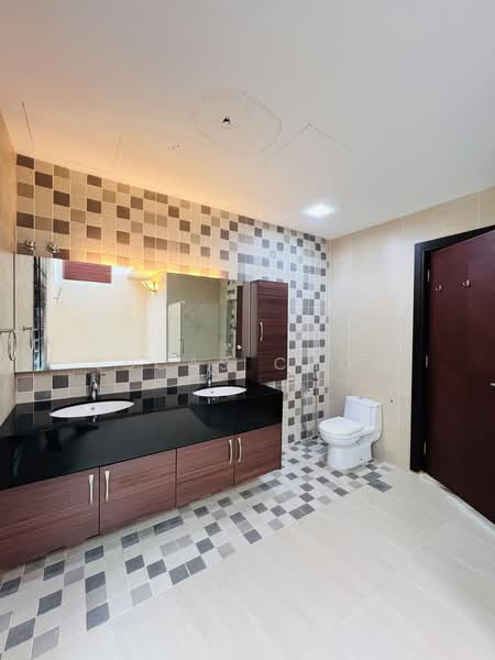 Semi-Detached House for Sale in Riverview Kemensah (KL City Centre) - Lucas Choo - Bathroom - PropertyGuru.com.my
