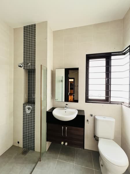 Semi-Detached House for Sale in Riverview Kemensah (KL City Centre) - Lucas Choo - Bathroom - PropertyGuru.com.my