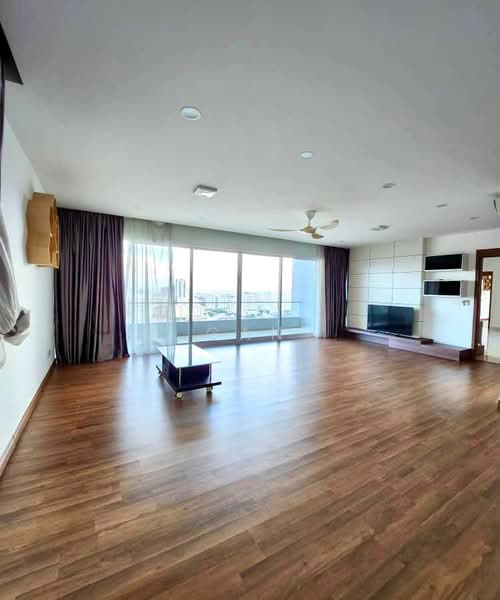 Condominium for Rent at Central Park condominium - Gan Chun Kai - Living Room - PropertyGuru.com.my