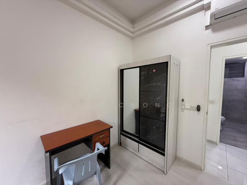 Kediaman Servis untuk Dijual di Equine Residence - Jess Chong - PropertyGuru.com.my