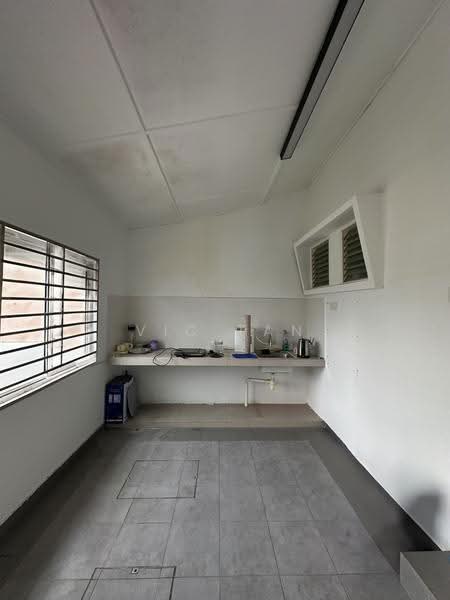 1-storey Terraced House for Sale in Taman Salak Selatan (Salak South) - Vic Tan - PropertyGuru.com.my