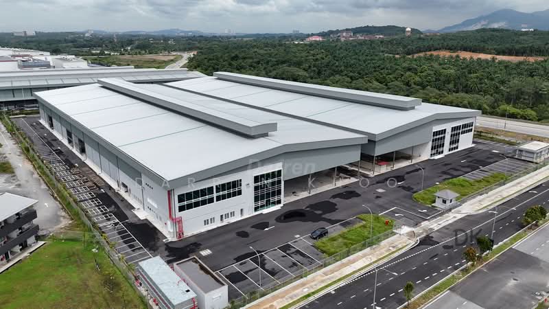 Detached Factory for Sale in Bandar Enstek (Negeri Sembilan) - Darren Khoo - Exterior - PropertyGuru.com.my