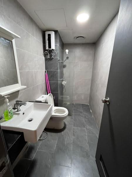 Kediaman Servis untuk Dijual di Emporis - JH Tee - PropertyGuru.com.my