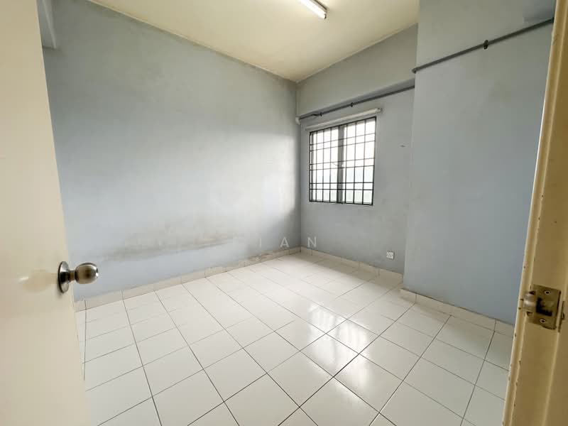 Condominium for Sale at Langat Jaya Condominium - Kian Leap - Interior - PropertyGuru.com.my