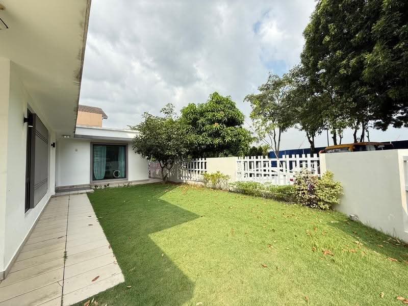 Rumah Teres 2-Tingkat untuk Dijual di Setia Indah (Setia Alam) - Celine Gan - PropertyGuru.com.my