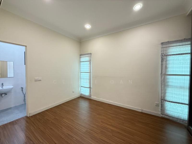 Rumah Teres 2-Tingkat untuk Dijual di Setia Indah (Setia Alam) - Celine Gan - PropertyGuru.com.my
