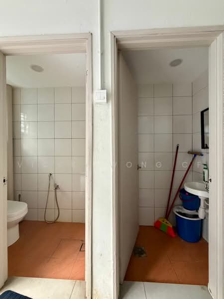 Kedai untuk Disewa di Pandan Indah (Ampang) - Vickky Wong CF - Bathroom - PropertyGuru.com.my