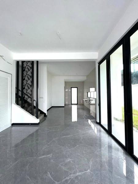 Rumah Berkembar untuk Dijual di Setia Tropika (Johor Bahru) - Vic Lim - PropertyGuru.com.my