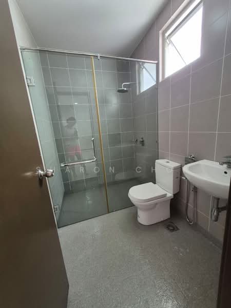 Rumah Teres 2-Tingkat untuk Dijual di Taman Tasik Prima (Puchong) - Sharon Chow - Bathroom - PropertyGuru.com.my