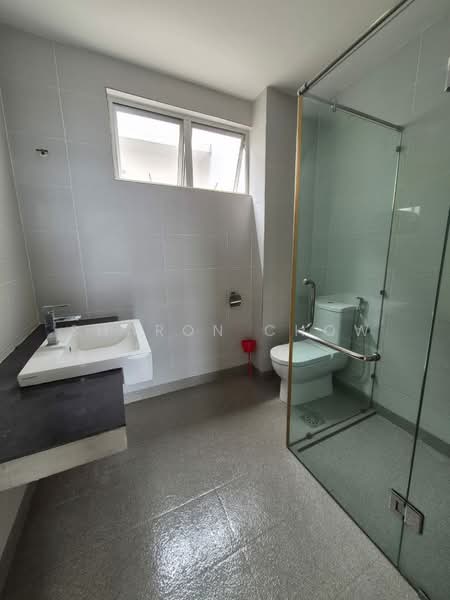 Rumah Teres 2-Tingkat untuk Dijual di Taman Tasik Prima (Puchong) - Sharon Chow - Bathroom - PropertyGuru.com.my