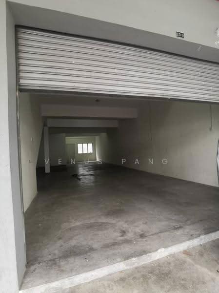 Shop for Rent in Taman Lestari Perdana (Seri Kembangan) - Venus Pang - Interior - PropertyGuru.com.my