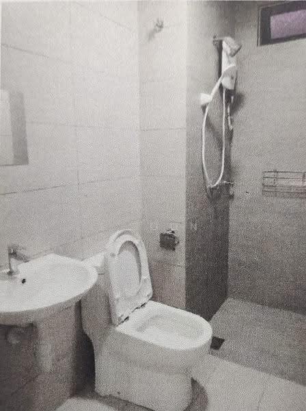 Kediaman Servis untuk Disewa di KL Traders Square - Eddy . - Bathroom - PropertyGuru.com.my