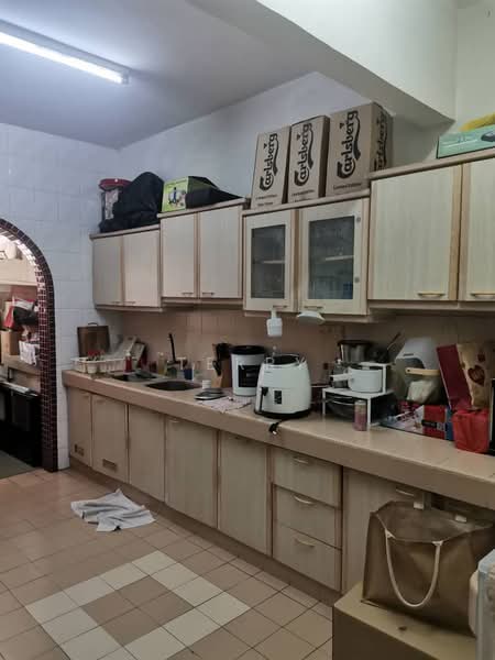 Rumah Teres untuk Dijual di Taman Serdang Jaya (Seri Kembangan) - Terry Chen - Kitchen - PropertyGuru.com.my