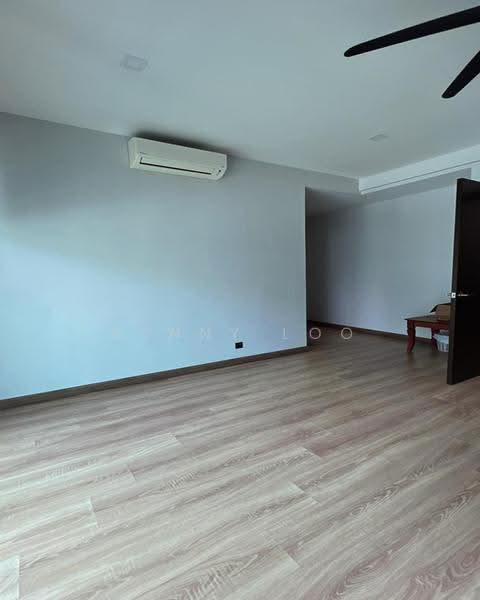 Rumah Teres 3-Tingkat untuk Dijual di Hermoso Residence Tanjung Lumpur (Kuantan) - Kenny Loo - PropertyGuru.com.my