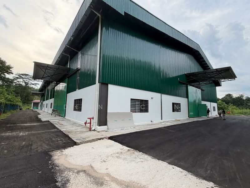 Gudang untuk Disewa di Bandar Utama Batang Kali (Batang Kali) - Dennix Chin - Exterior - PropertyGuru.com.my
