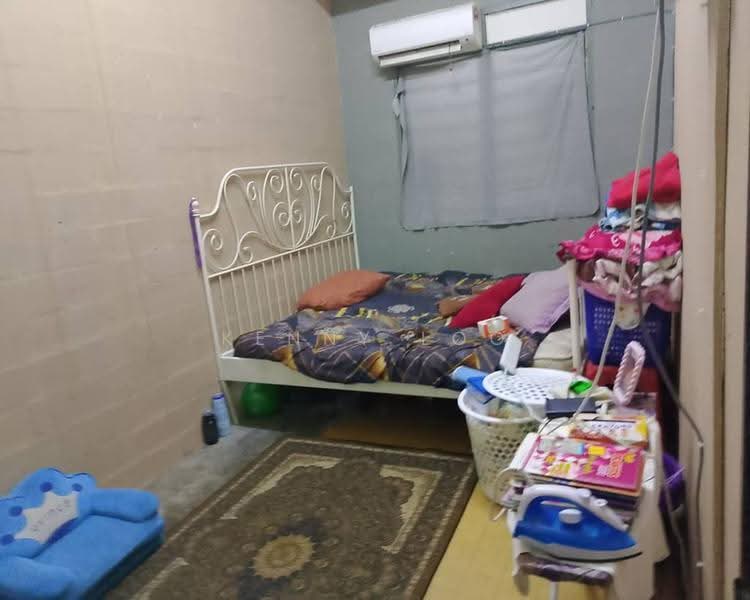 1-storey Terraced House for Sale in Taman Tas (Kuantan) - Kenny Loo - PropertyGuru.com.my