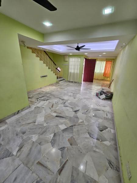 2-storey Terraced House for Sale in Wangsa Melawati (Wangsa Maju) - Eddie Chan - Living Room - PropertyGuru.com.my