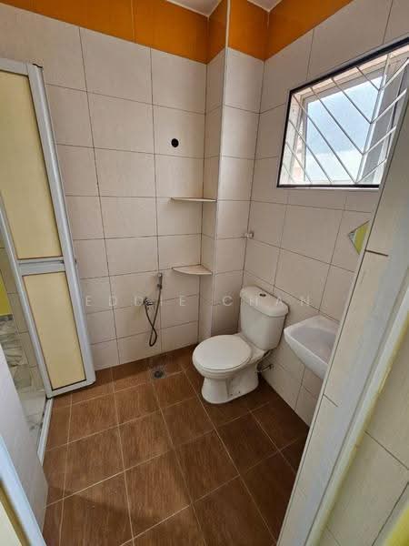 2-storey Terraced House for Sale in Wangsa Melawati (Wangsa Maju) - Eddie Chan - Bathroom - PropertyGuru.com.my