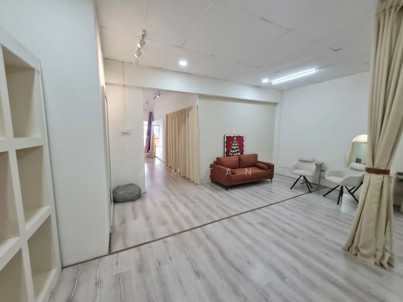 Shop / Office for Rent in Desa Sri Hartamas (Sri Hartamas) - Jim Tan - Living Room - PropertyGuru.com.my