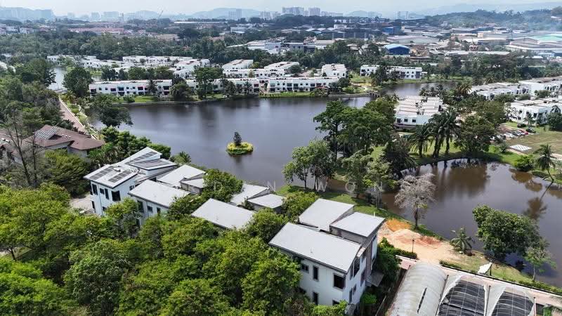 Bungalow House for Sale in Country Heights (Kajang) - Gordan Wong - Exterior - PropertyGuru.com.my