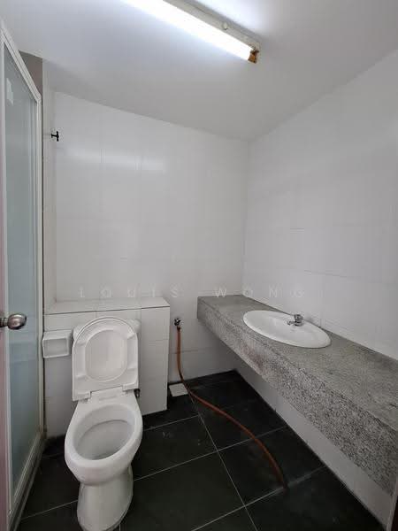 Rumah Teres 2-Tingkat untuk Dijual di Bandar Damai Perdana (Cheras) - Louis Wong - Bathroom - PropertyGuru.com.my