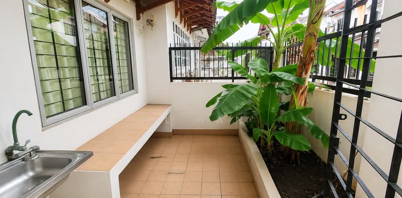 2-storey Terraced House for Sale in SS18 (Subang Jaya) - RL Han - Balcony - PropertyGuru.com.my