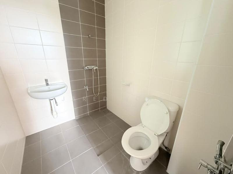 3-storey Terraced House for Sale in Cyberjaya (Selangor) - Jared Wong - Bathroom - PropertyGuru.com.my