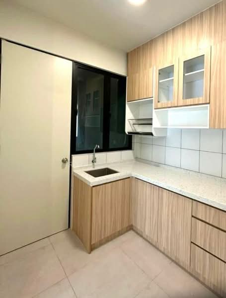 Kediaman Servis untuk Dijual di Majestic Maxim - Remus . - PropertyGuru.com.my
