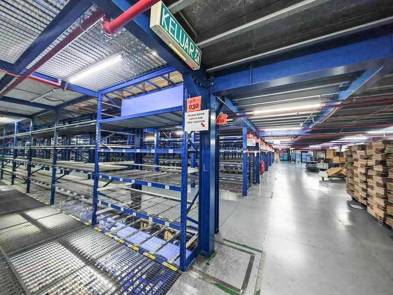 Warehouse for Rent in Seksyen 23 (Shah Alam) - Jen Lau - Interior - PropertyGuru.com.my