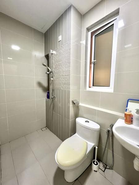 Kondominium untuk Disewa di Orchard Ville - Gan Chun Kai - Bathroom - PropertyGuru.com.my