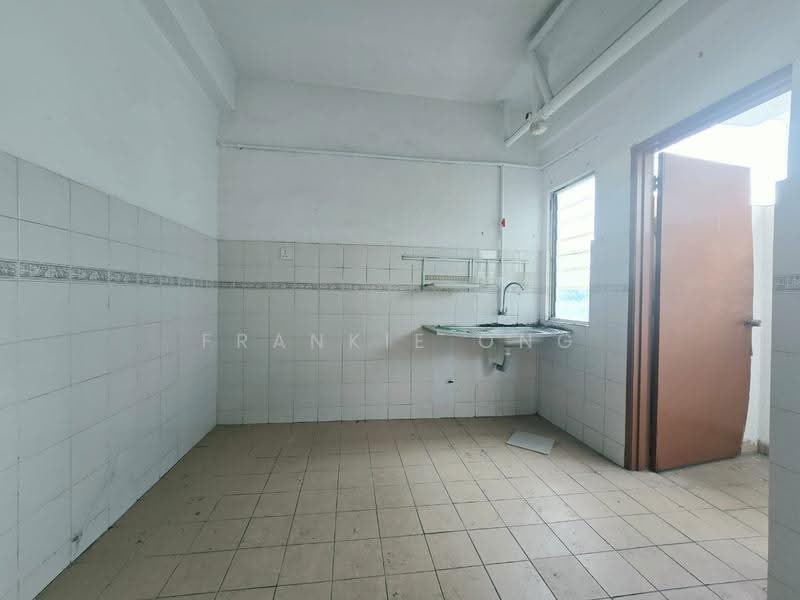 Condominium for Sale at Midah Ria Condominium - Frankie Ong - Kitchen - PropertyGuru.com.my
