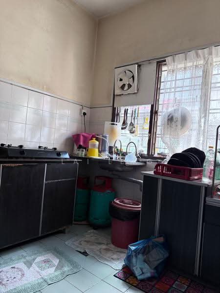 2-storey Terraced House for Sale in Taman Perindustrian Sime Uep (Subang Jaya) - Lai Leng - PropertyGuru.com.my