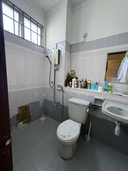 2-storey Terraced House for Sale in Taman Perindustrian Sime Uep (Subang Jaya) - Lai Leng - PropertyGuru.com.my