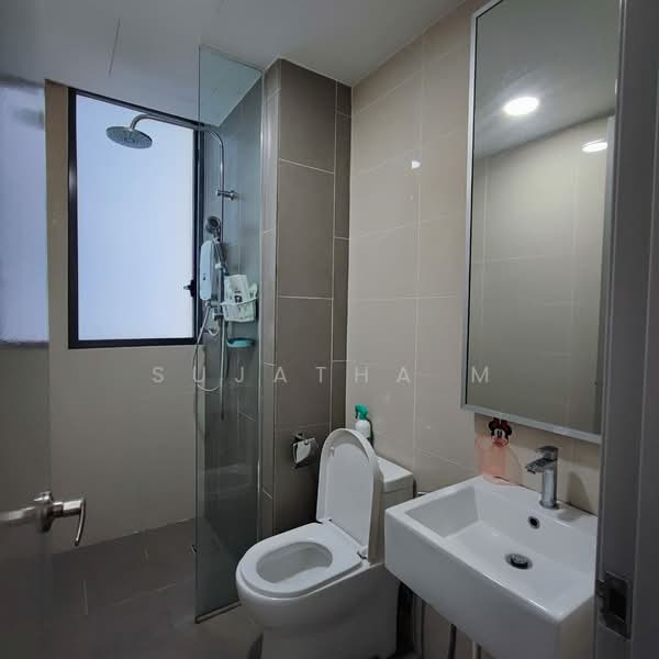 Service Residence for Rent at KL Gateway Residences - Sujatha M - Bathroom - PropertyGuru.com.my
