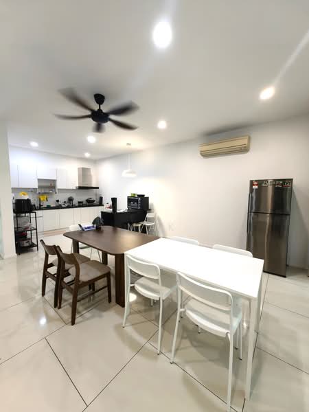 Condominium for Sale at The Treez Jalil Residen - Mak Oliver - Kitchen - PropertyGuru.com.my