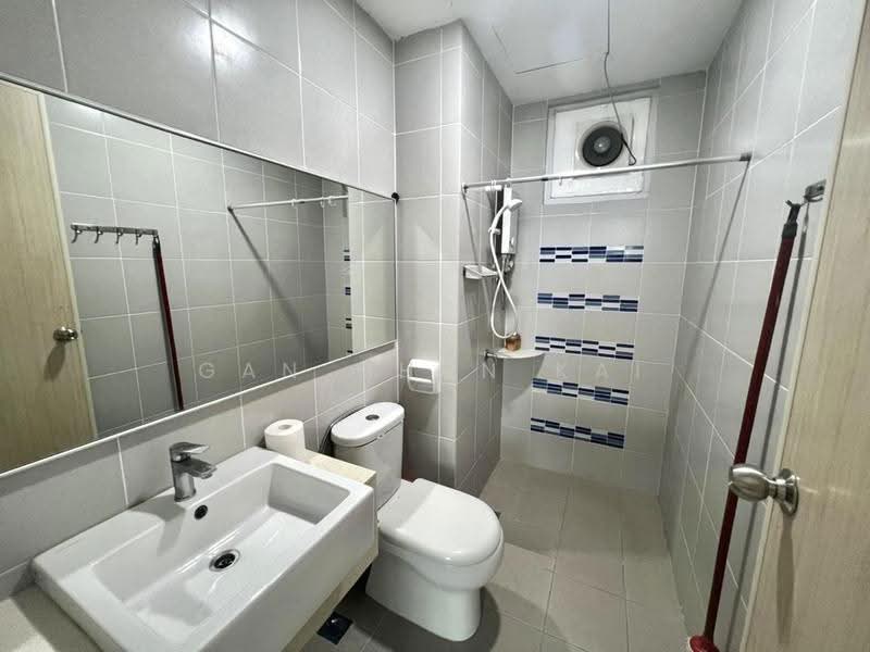 Condominium for Rent at i-Santorini - Gan Chun Kai - Bathroom - PropertyGuru.com.my