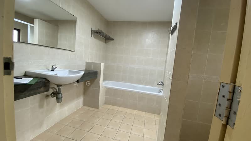 2.5-storey Terraced House for Sale in Villamas , Sierramas West (Sungai Buloh) - Agnes Yap - PropertyGuru.com.my