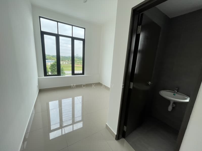 Kedai / Pejabat untuk Disewa di Cyber 11 (Cyberjaya) - MckayC TEH - PropertyGuru.com.my