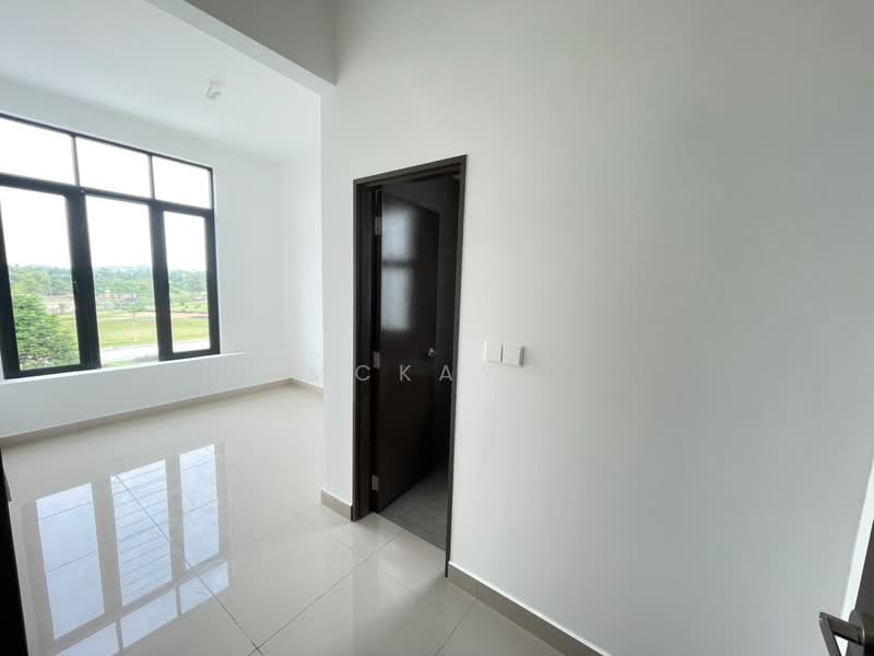 Kedai / Pejabat untuk Disewa di Cyber 11 (Cyberjaya) - MckayC TEH - PropertyGuru.com.my
