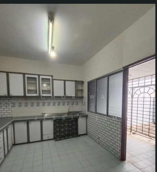 Rumah Teres 2 Tingkat untuk Disewa di Usj 11 (Subang Jaya) - Chor Wai Chan - Kitchen - PropertyGuru.com.my