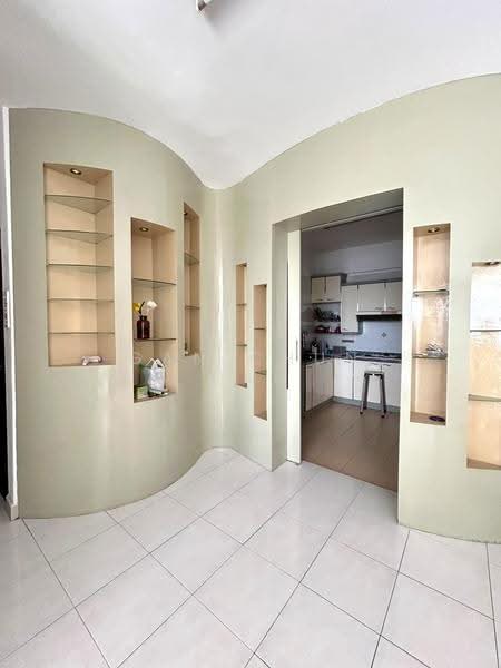 Condominium for Rent at Gold Coast Resort Condominium - Gan Chun Kai - Kitchen - PropertyGuru.com.my