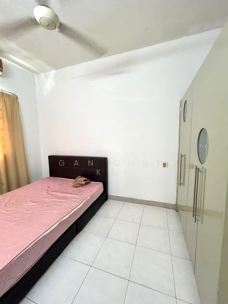 Condominium for Rent at Gold Coast Resort Condominium - Gan Chun Kai - Bedroom - PropertyGuru.com.my
